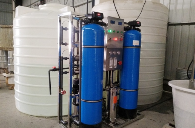 工業(yè)<a href=http://m.gznvw.cn/fstcjssb/ target=_blank class=infotextkey>反滲透凈水設(shè)備</a>